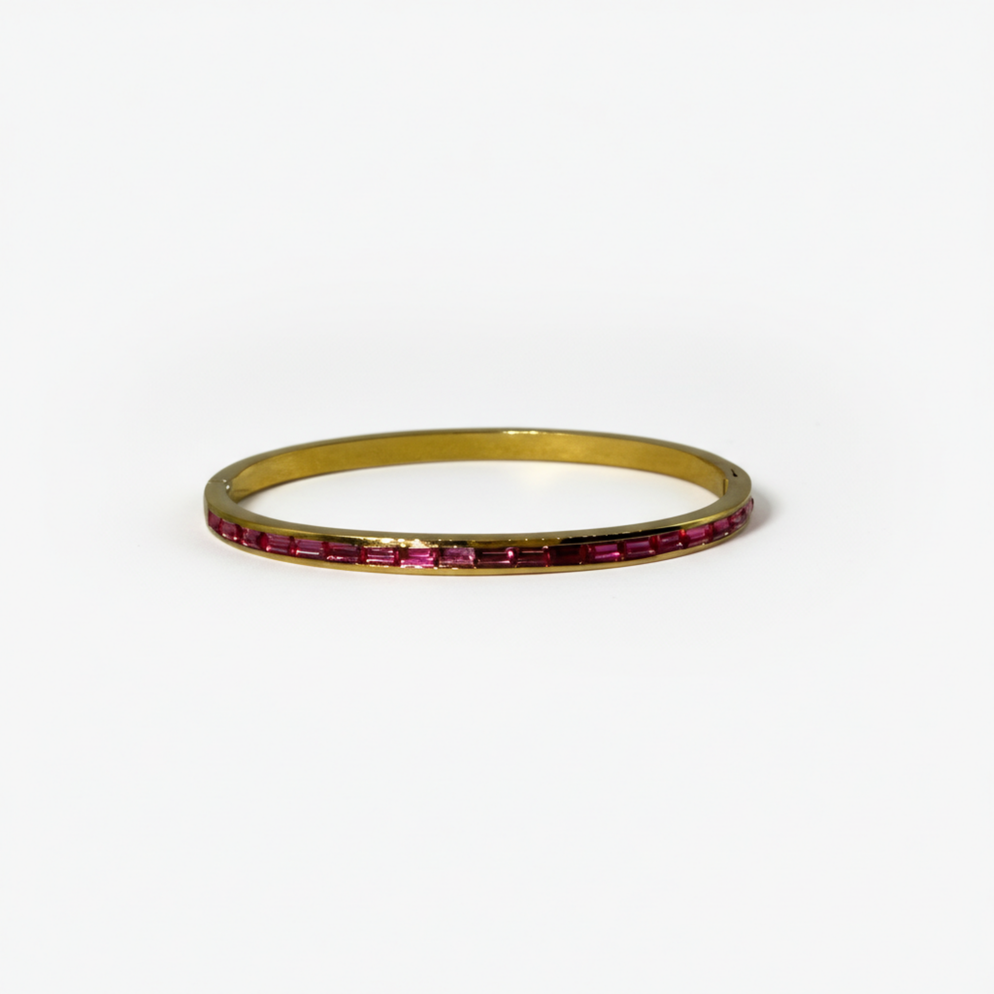 Ivée Ruby Line Slim Bangle